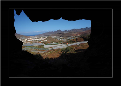 Cuadro Desde una Cueva